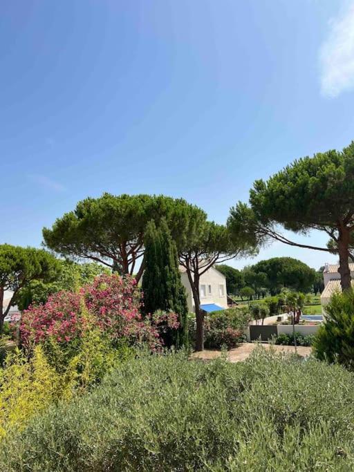 Magnifique Appartement Traversant Avec Vue Sur Le Golf La Grande Motte Exteriér fotografie